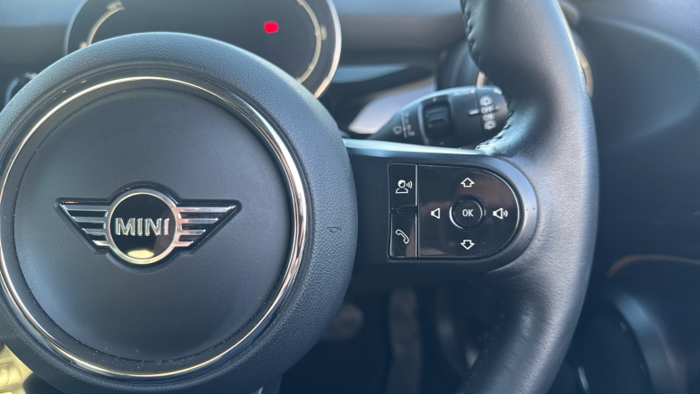 MINI Hatchback 135kW Cooper S Level 2 33kWh 3dr Auto Electric Hatchback